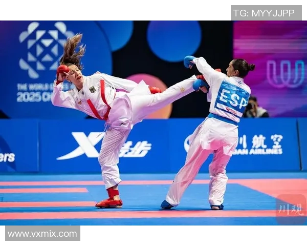 蓝十字与阿特拉斯对决赛果揭晓精彩瞬间回顾与分析