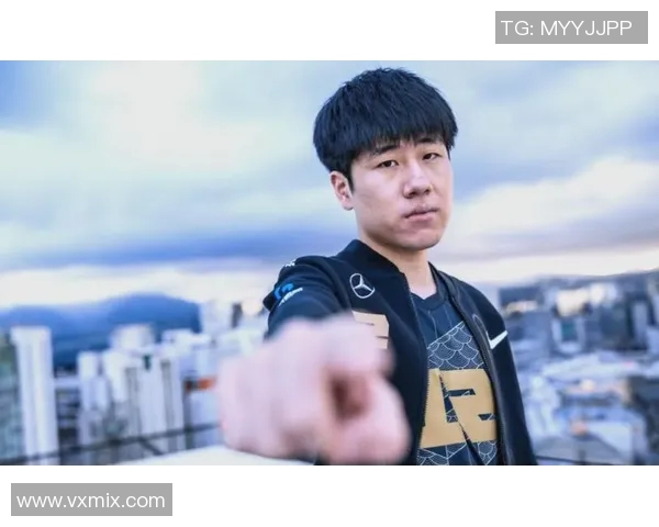 RNG团队协作引发热议专家解析其在比赛中的表现与争议 RNG团队协作引发热议专家解析其在比赛中的表现与争议